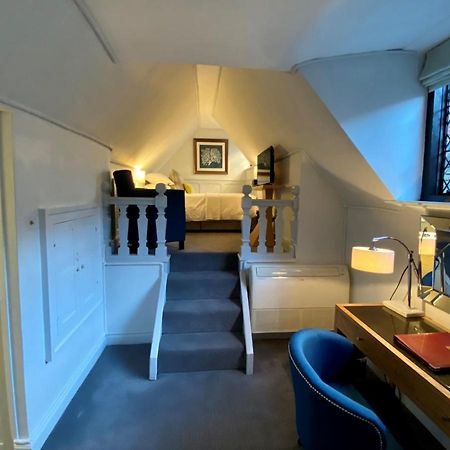 Great Fosters - Near Windsor Hotel Egham Ngoại thất bức ảnh