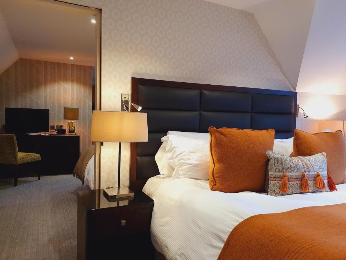 Great Fosters - Near Windsor Hotel Egham Ngoại thất bức ảnh