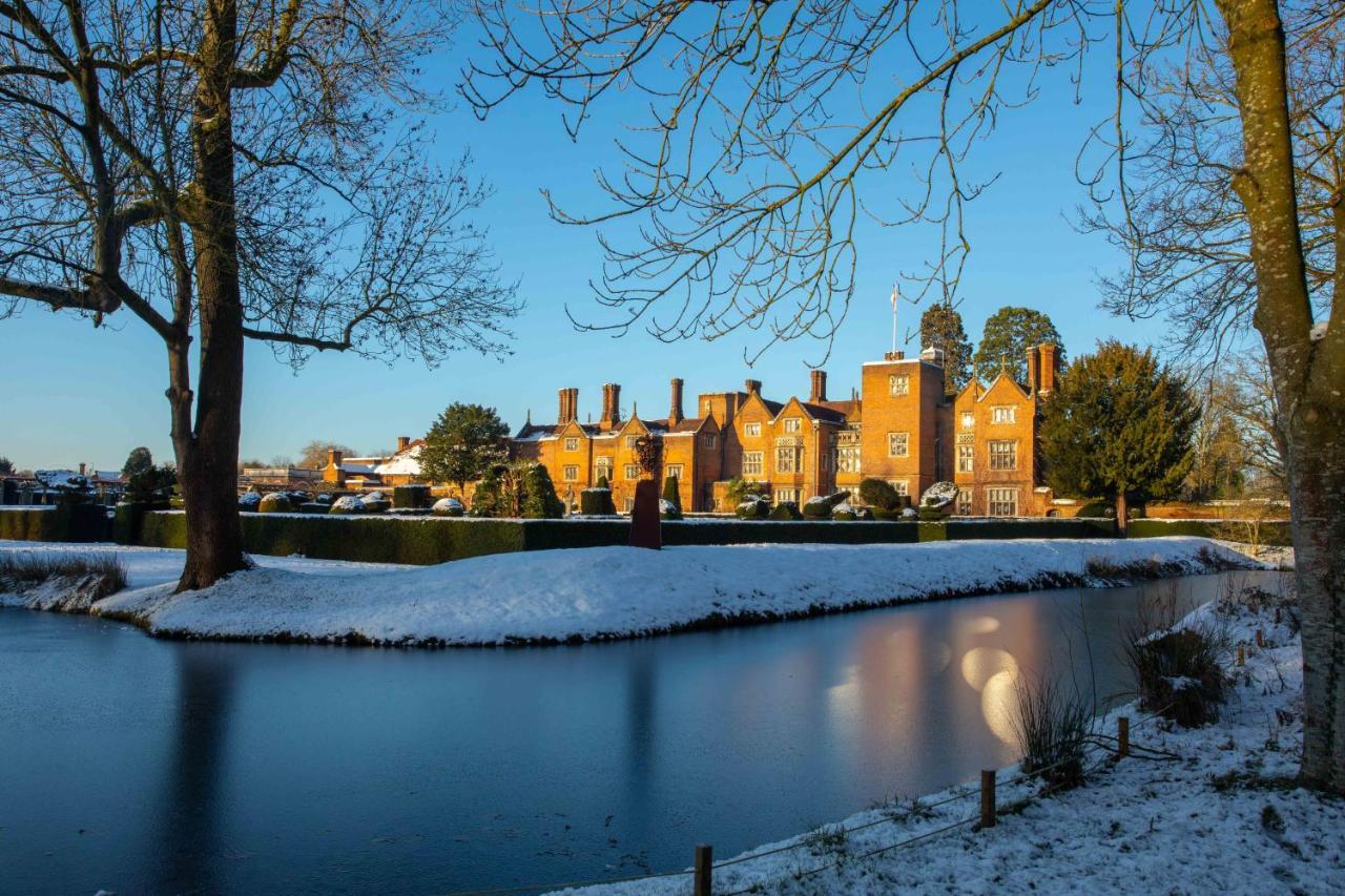Great Fosters - Near Windsor Hotel Egham Ngoại thất bức ảnh