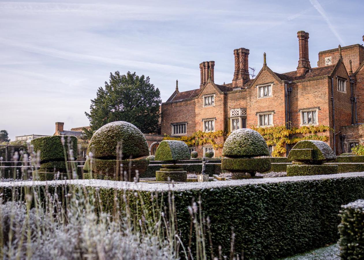 Great Fosters - Near Windsor Hotel Egham Ngoại thất bức ảnh