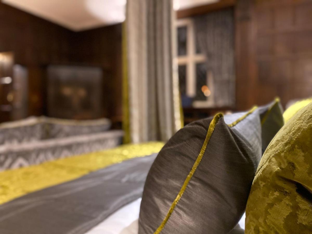 Great Fosters - Near Windsor Hotel Egham Ngoại thất bức ảnh