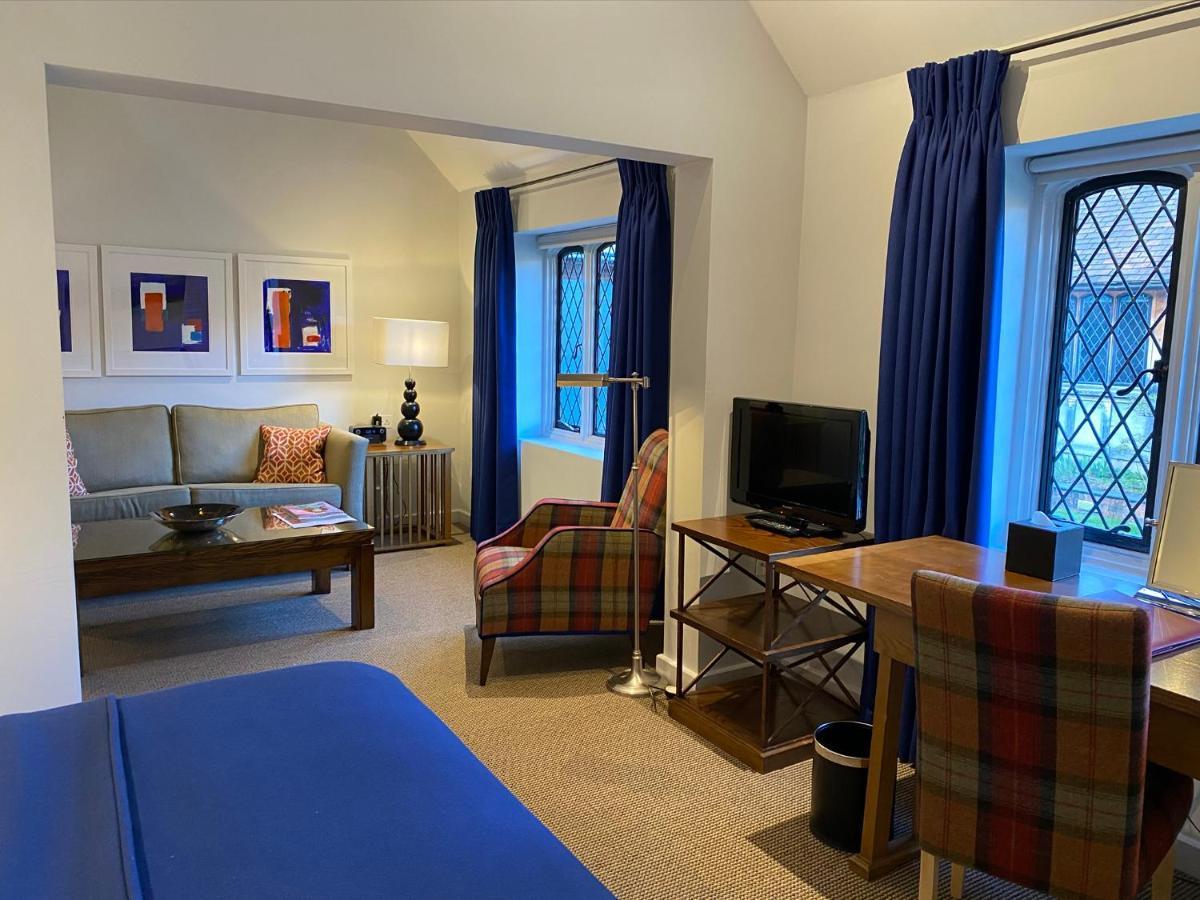 Great Fosters - Near Windsor Hotel Egham Ngoại thất bức ảnh