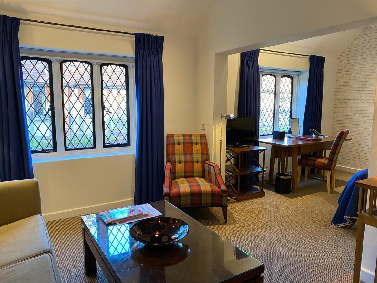 Great Fosters - Near Windsor Hotel Egham Ngoại thất bức ảnh