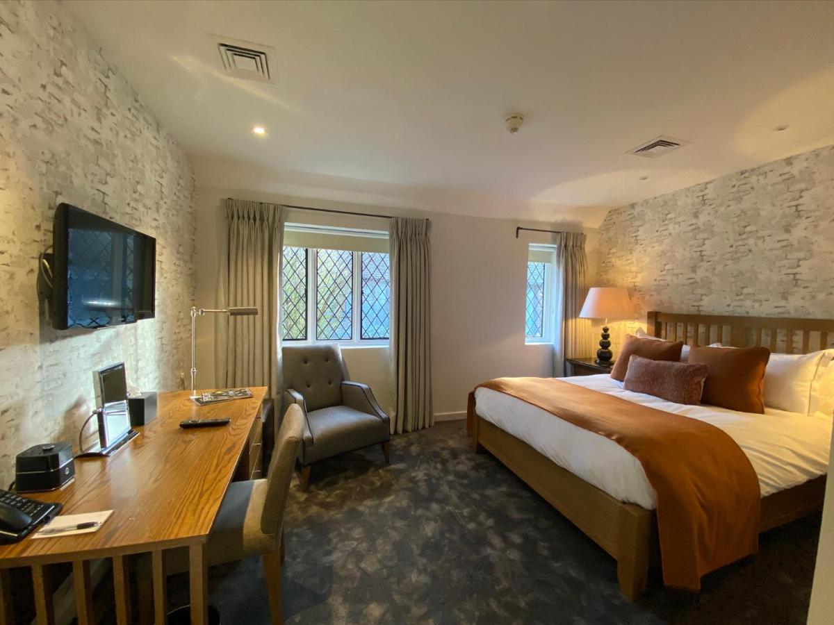 Great Fosters - Near Windsor Hotel Egham Ngoại thất bức ảnh
